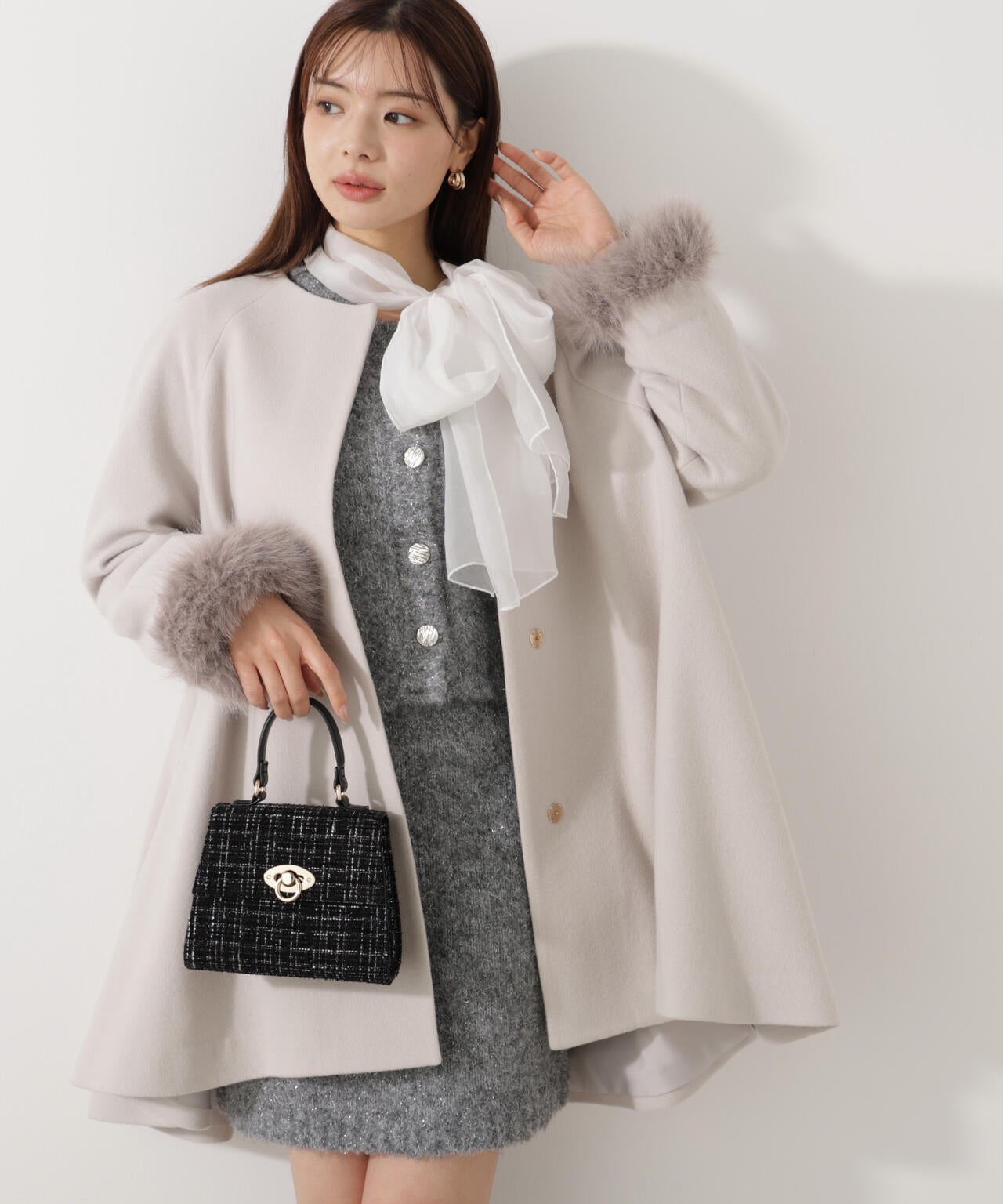 【加藤栞さん着用】イレヘムミドル丈コート