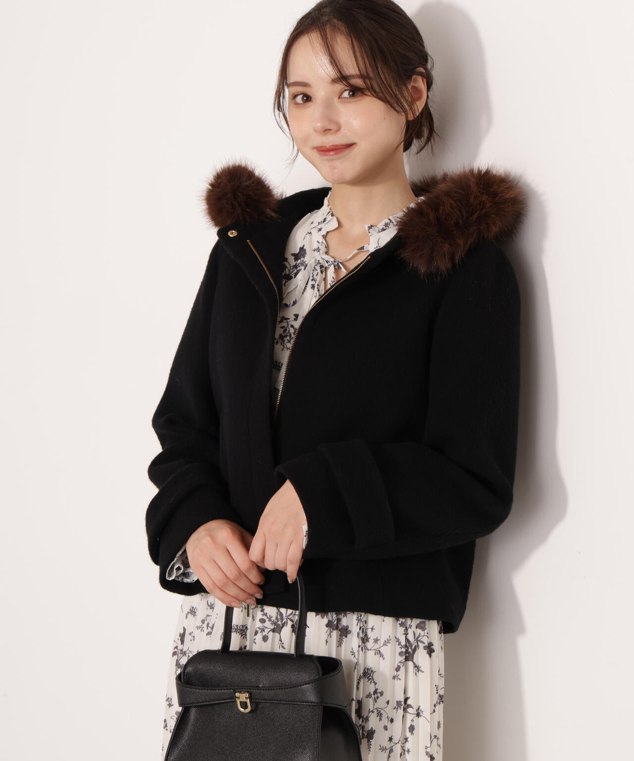 モッサフードフェイクファーショートコート