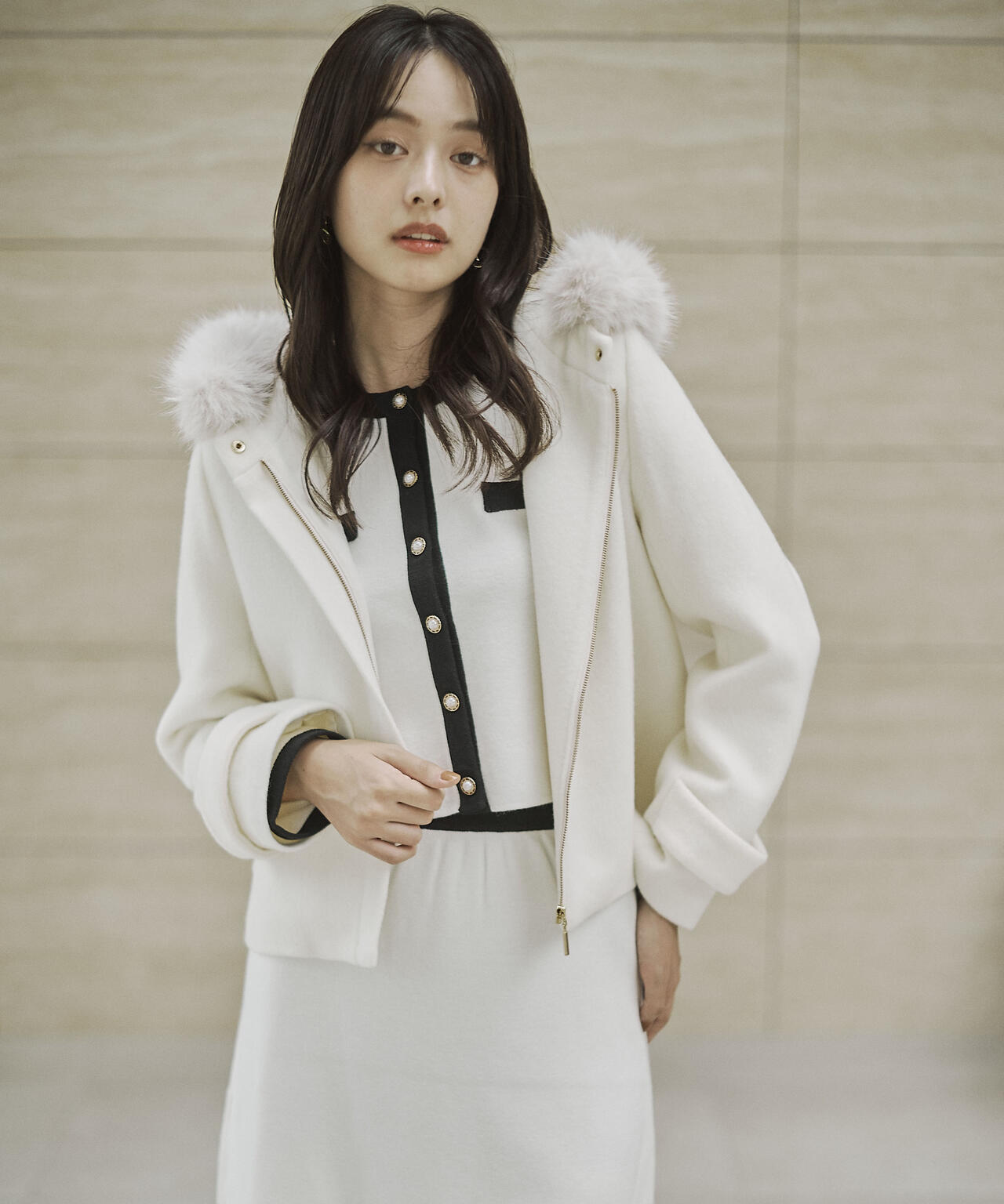 モッサフードフェイクファーショートコート