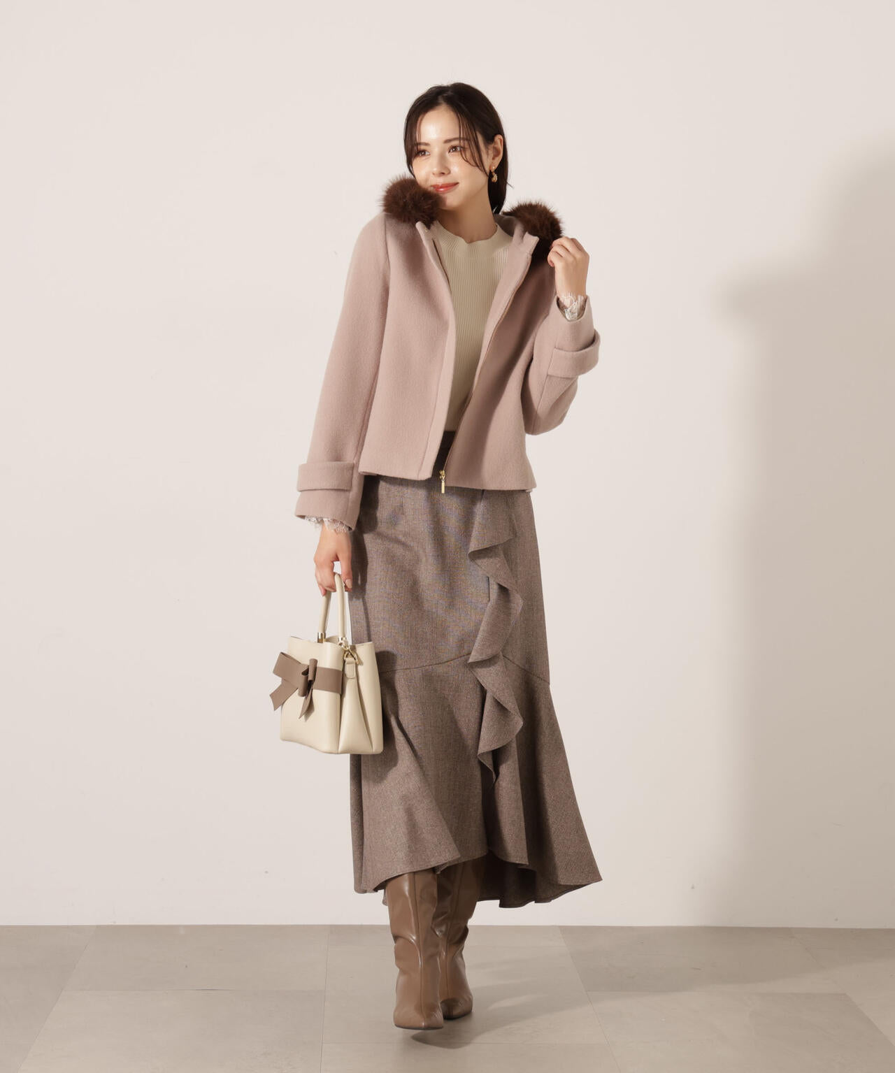 モッサフードフェイクファーショートコート