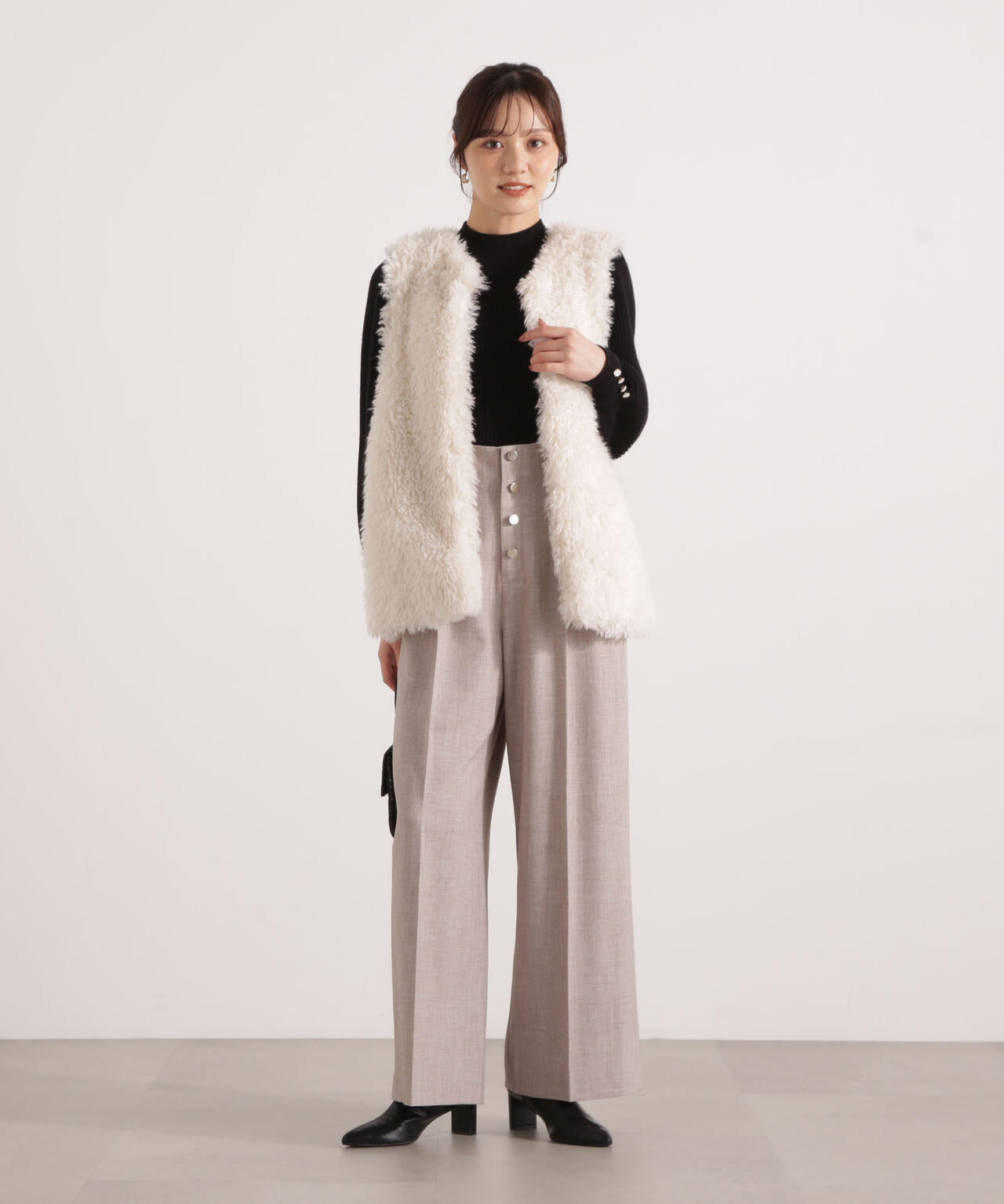 【松川星さん着用】フェイクファージレ