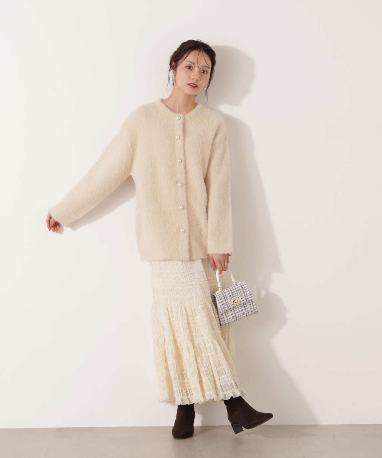 【青島心さん着用】フェザージャコット【アイボリー:WEB限定】