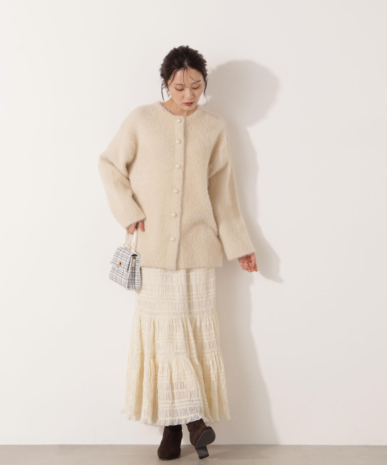 【青島心さん着用】フェザージャコット【アイボリー:WEB限定】