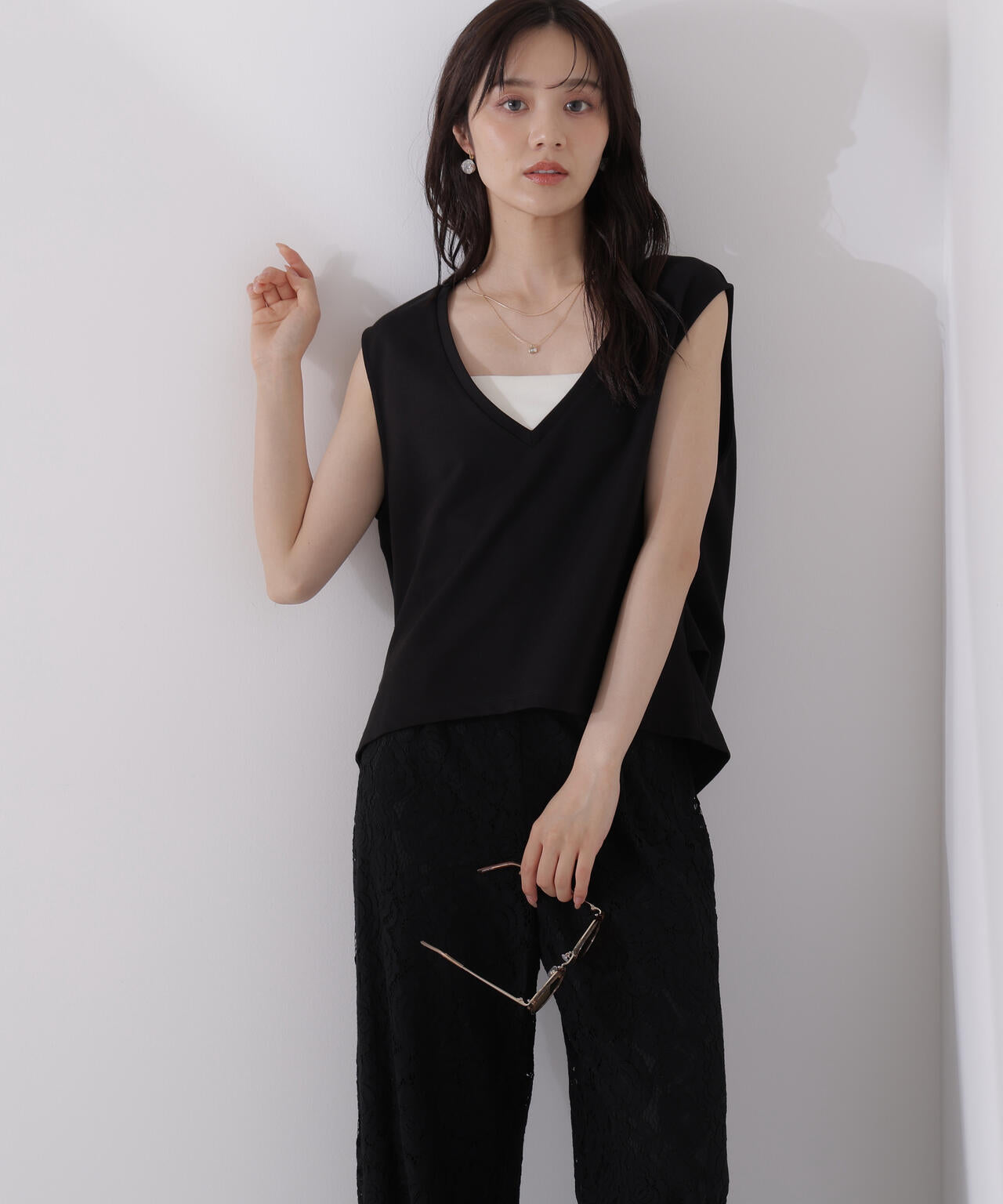 <ウォッシャブル>Vネックフォルムカットソー