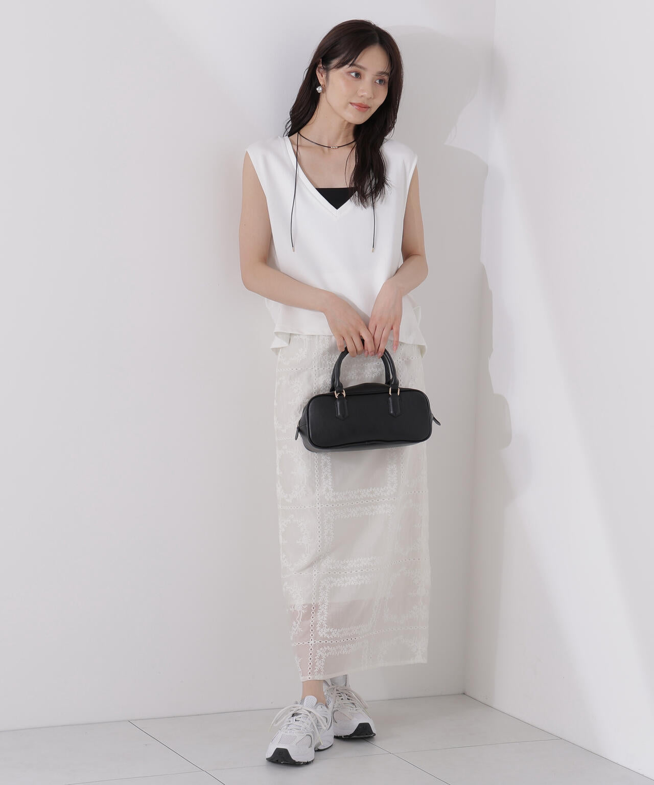 <ウォッシャブル>Vネックフォルムカットソー