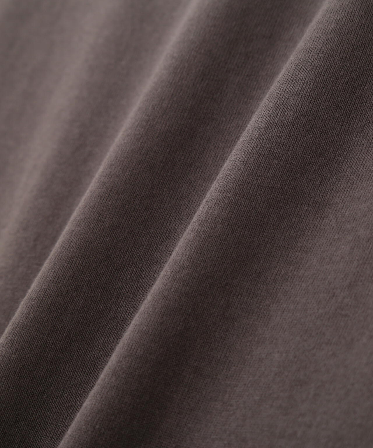 <ウォッシャブル>ゴシックロゴTシャツ