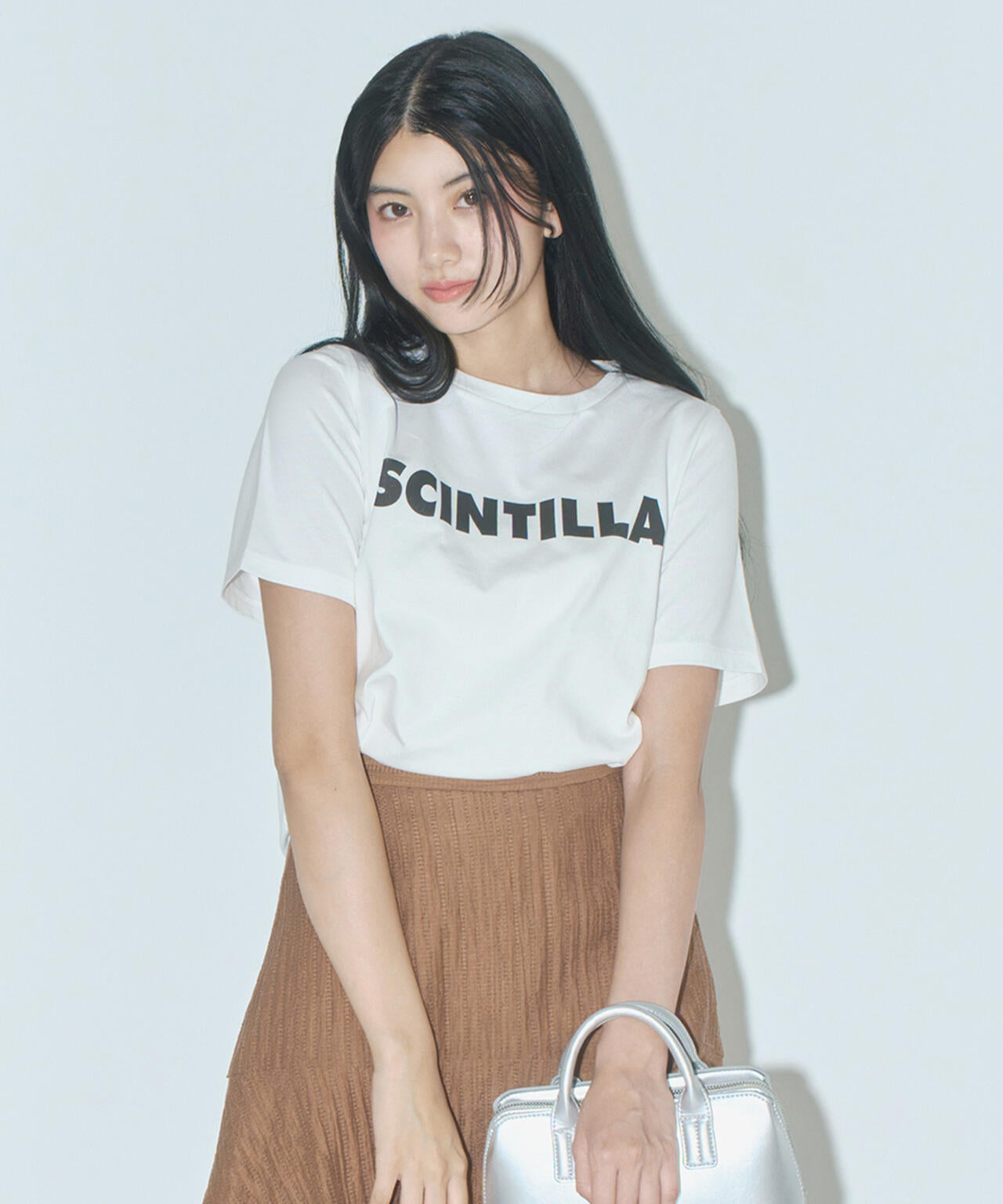 <ウォッシャブル>ゴシックロゴTシャツ