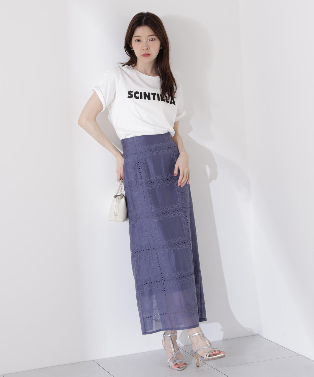 <ウォッシャブル>ゴシックロゴTシャツ