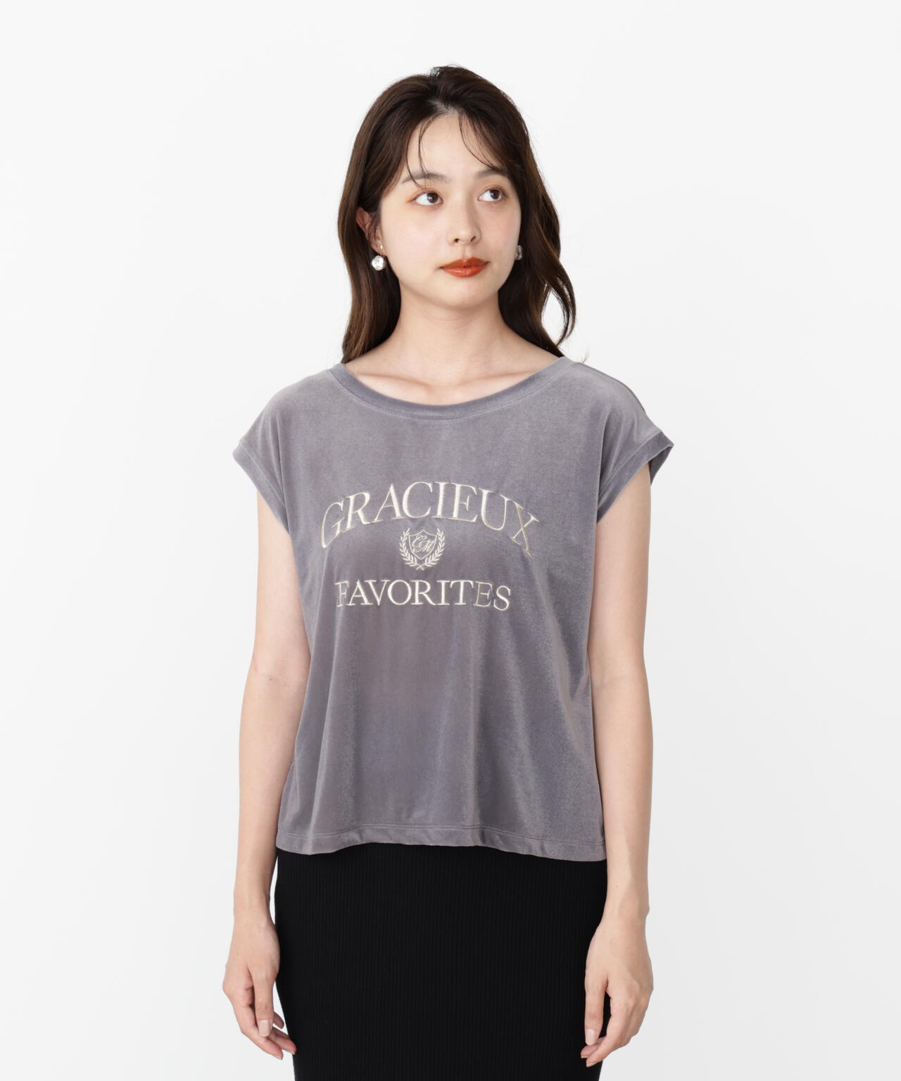 <ハンドウォッシャブル>シアーベロア刺繍Tシャツ