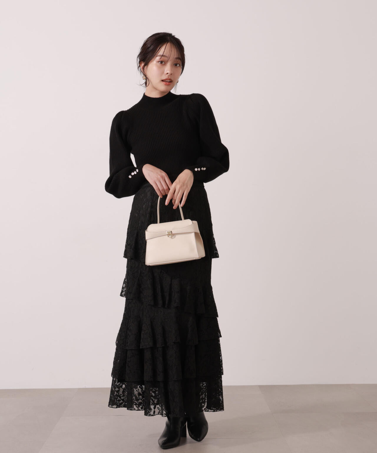 <ハンドウォッシャブル>ハイネックボリュームスリーブニット