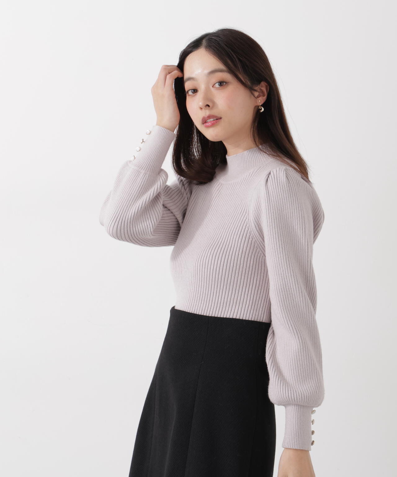 <ハンドウォッシャブル>ハイネックボリュームスリーブニット