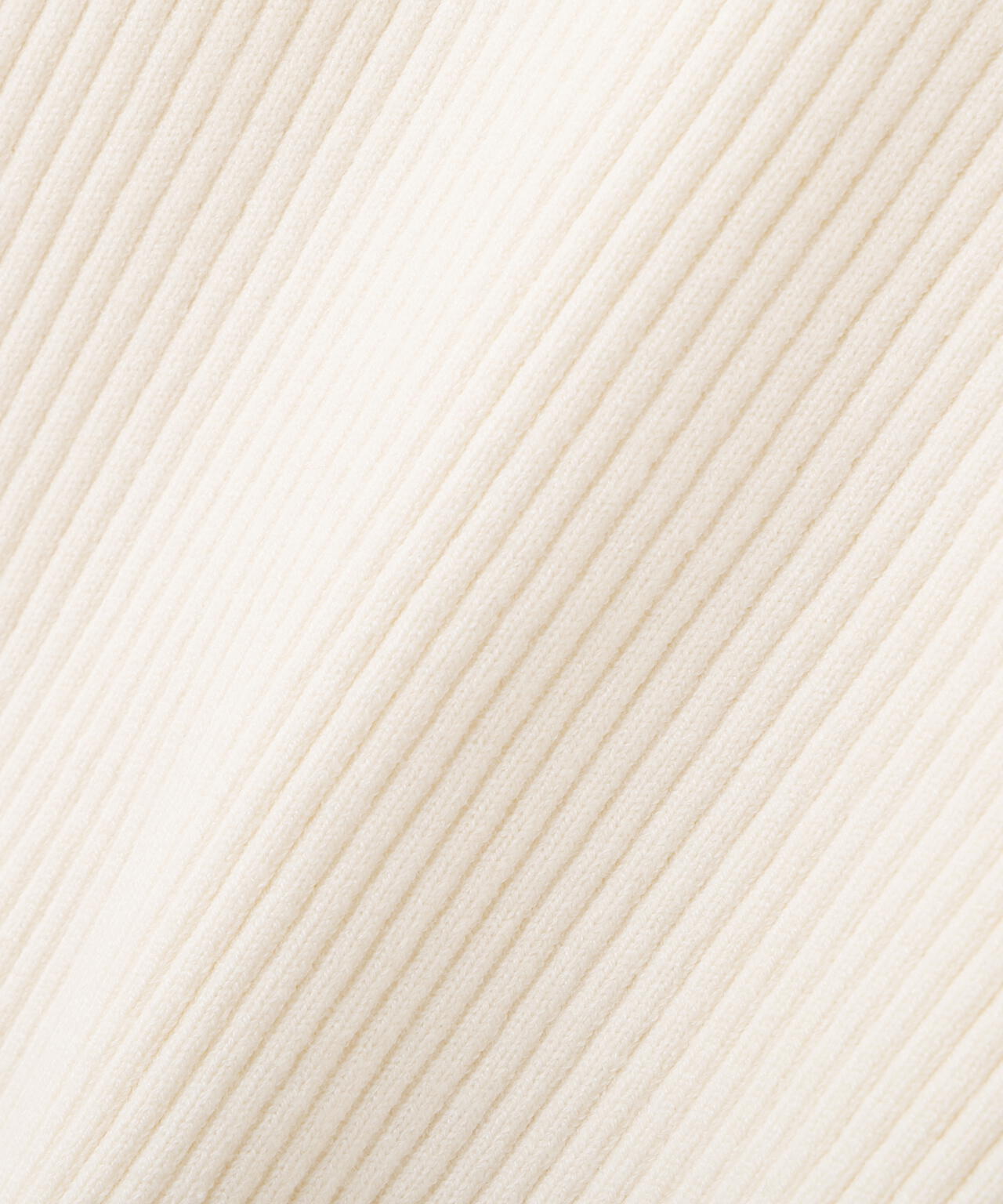 【青島心さん着用】フェイクファー付きオフショルニット