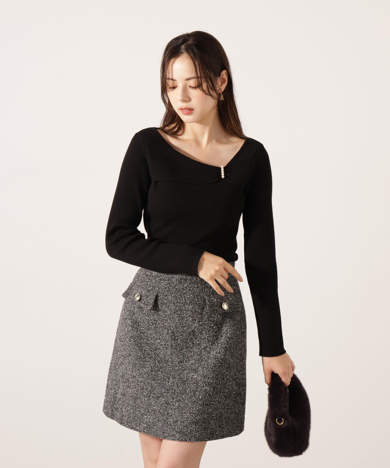 アシメパールデザインニット