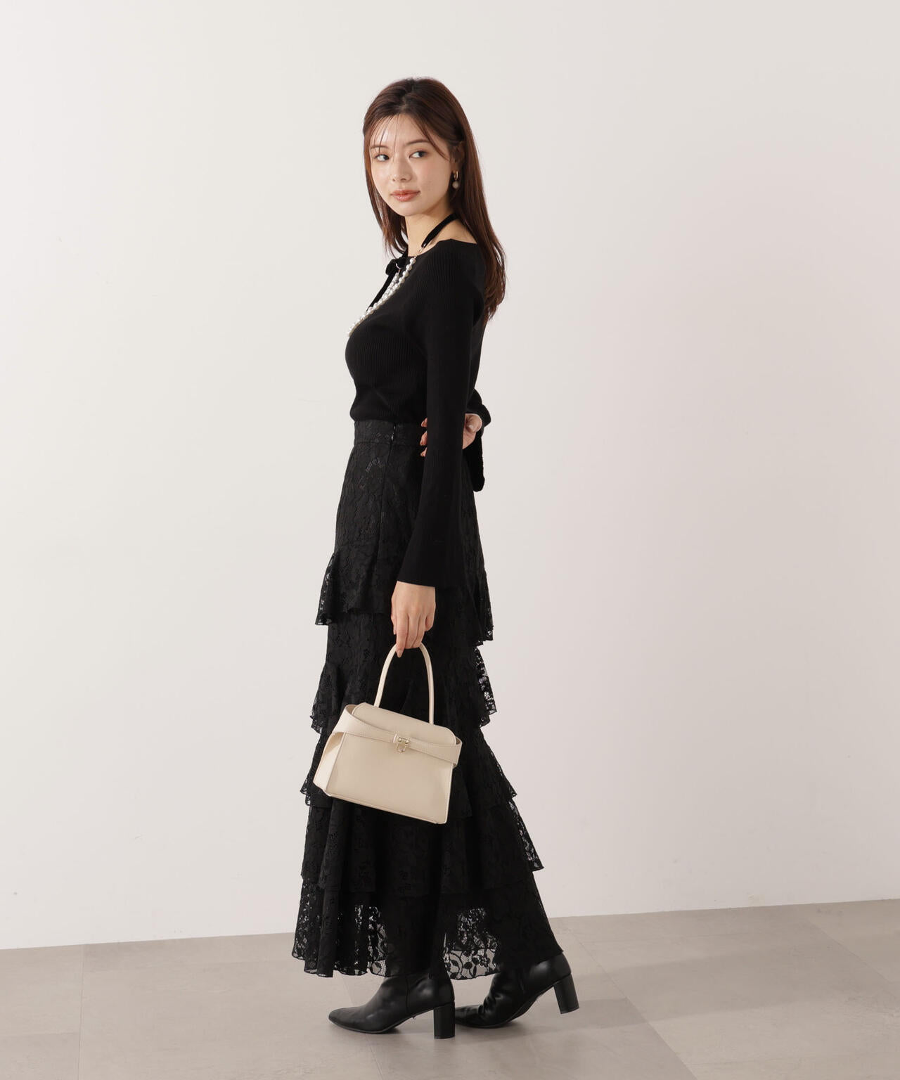 <ウォッシャブル>フレアスリーブオフショルニット