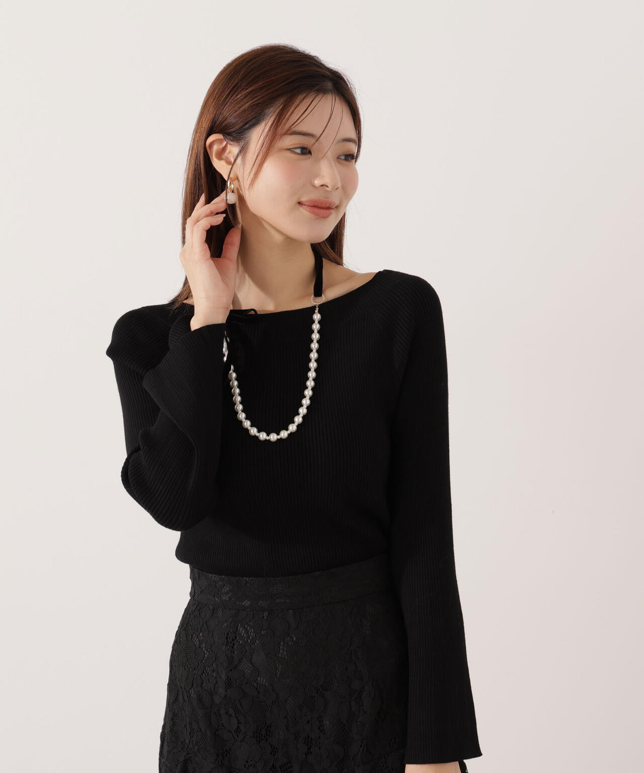 <ウォッシャブル>フレアスリーブオフショルニット