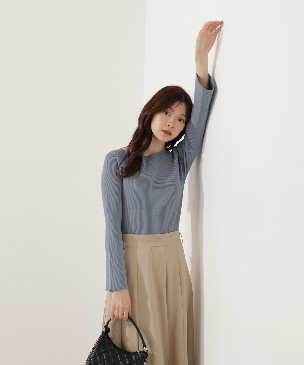 <ウォッシャブル>フレアスリーブオフショルニット