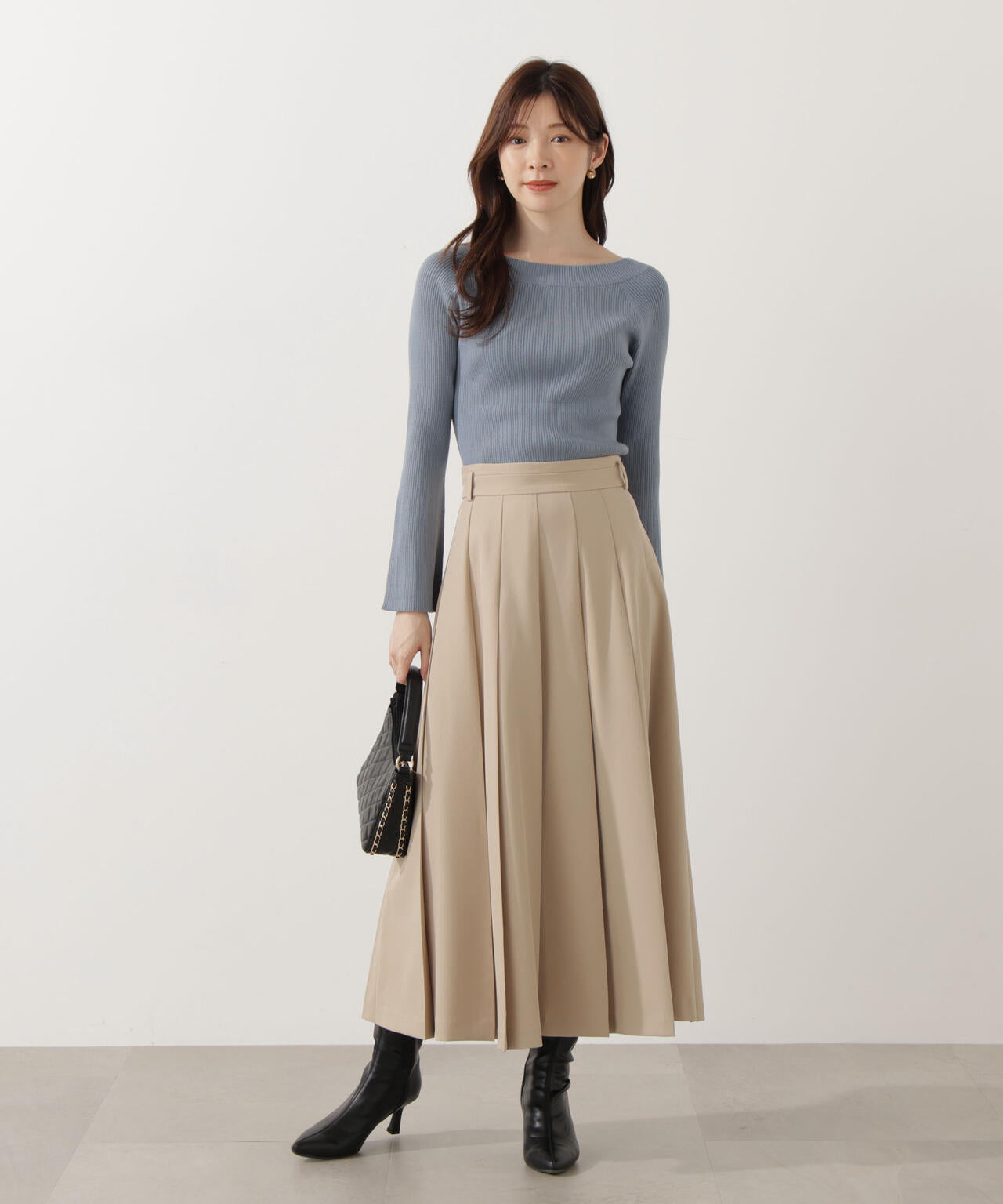 <ウォッシャブル>フレアスリーブオフショルニット