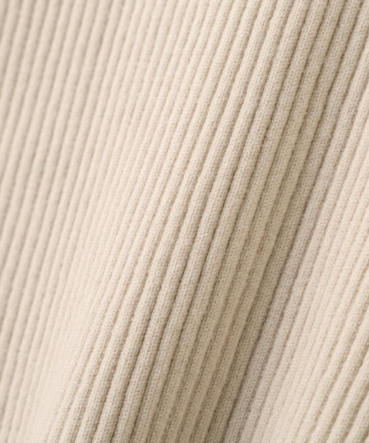 【青島心さん着用】オープンカラーリブニット