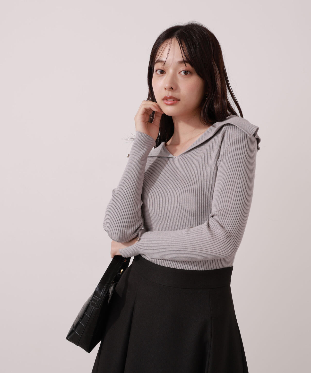 【青島心さん着用】オープンカラーリブニット