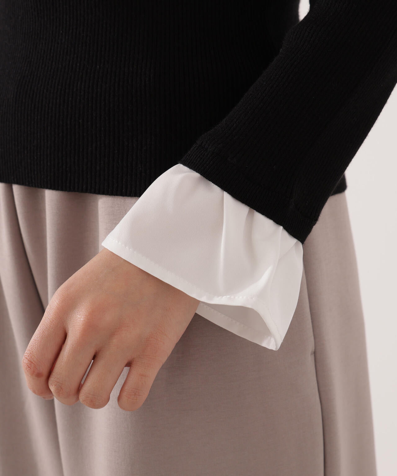 異素材スリーブニット