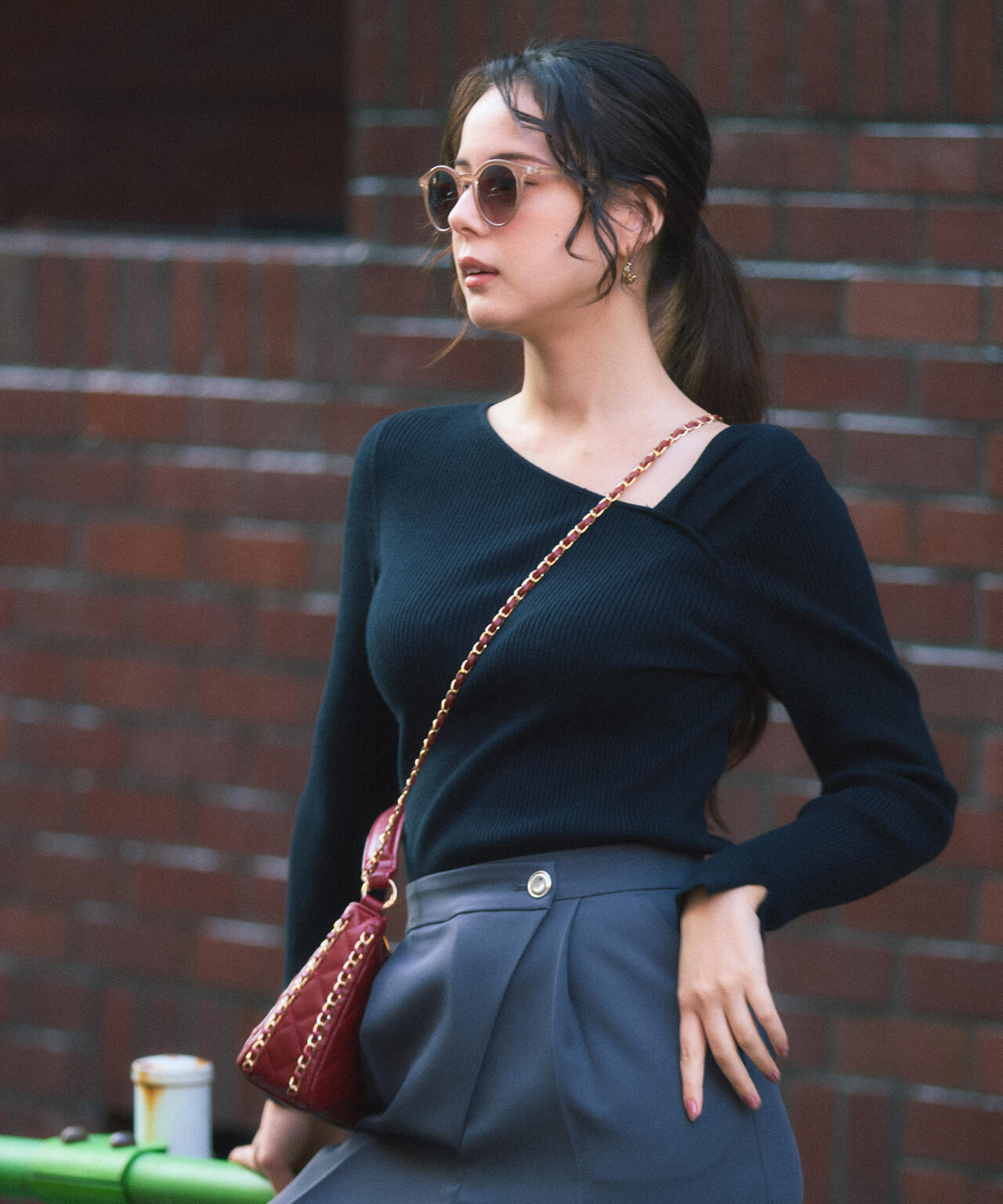 <ウォッシャブル>アシメネックリブニット