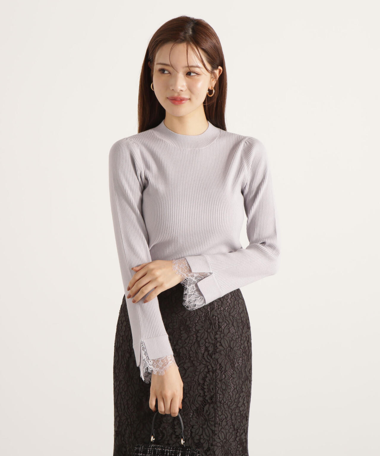 【加藤栞さん着用】レースドッキングスリーブニット
