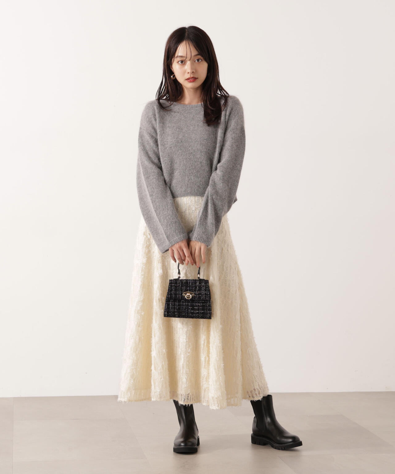 ショートFOX混ニット