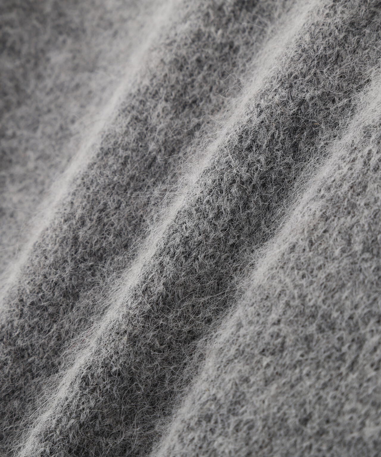 ショートFOX混ニット