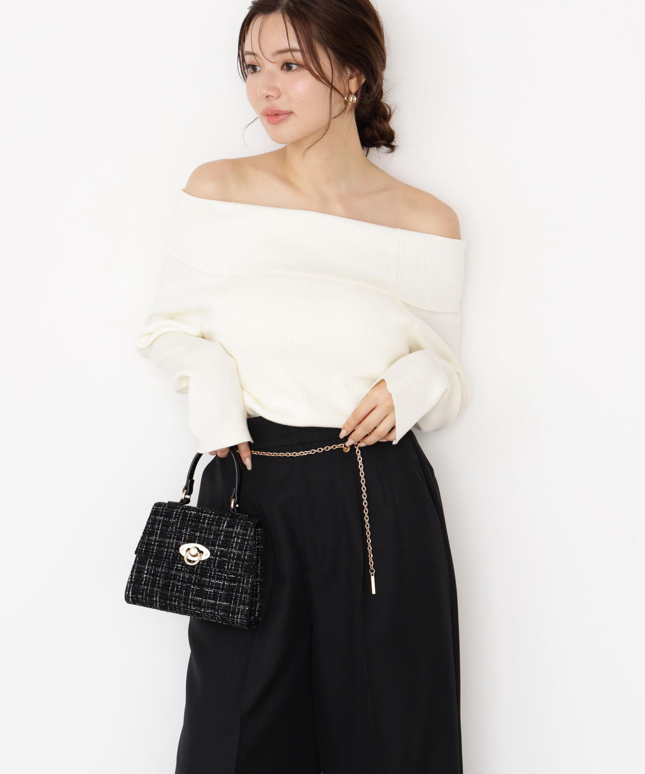 <谷川菜奈さん着用>オフショルリブニット