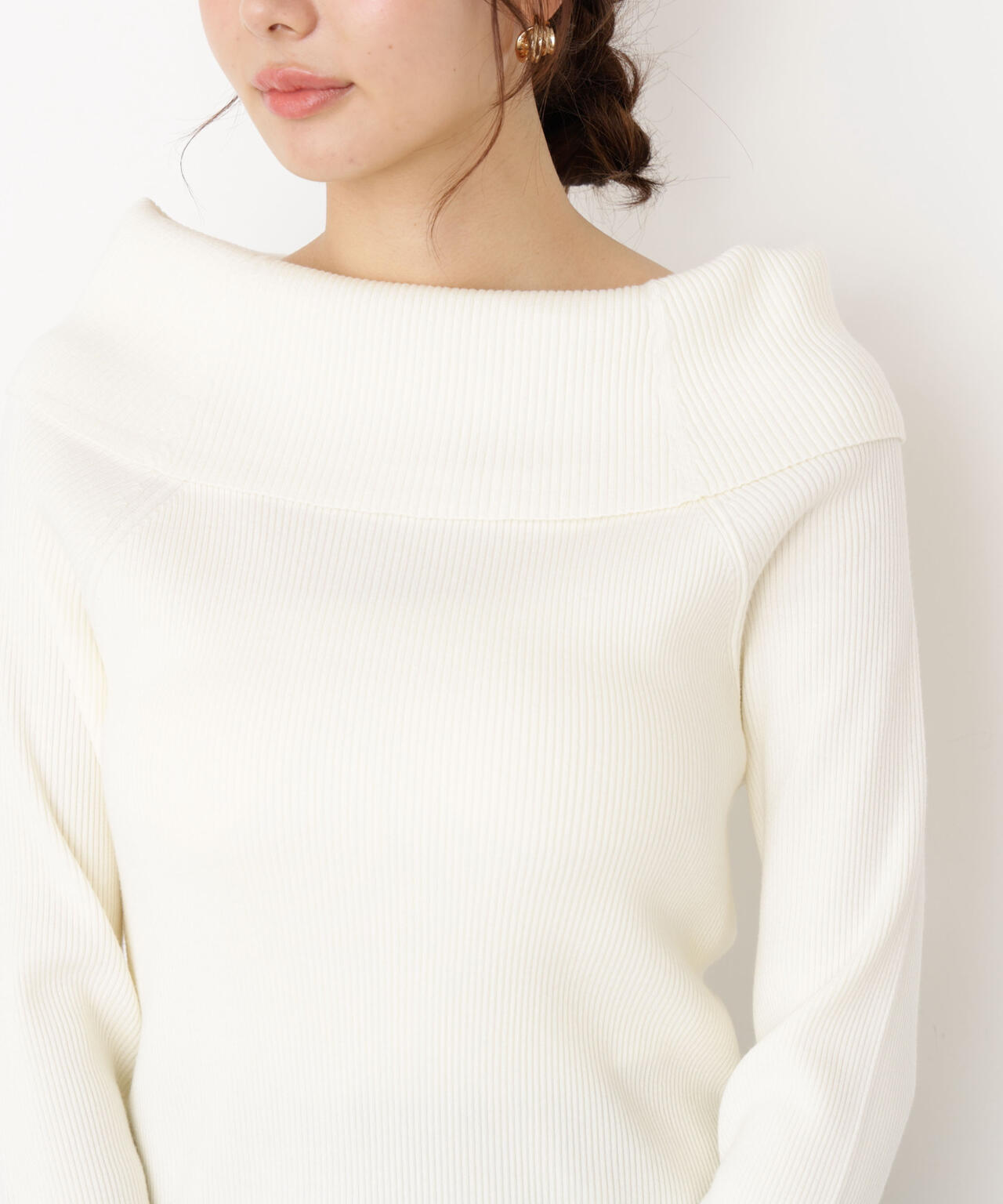 <谷川菜奈さん着用>オフショルリブニット