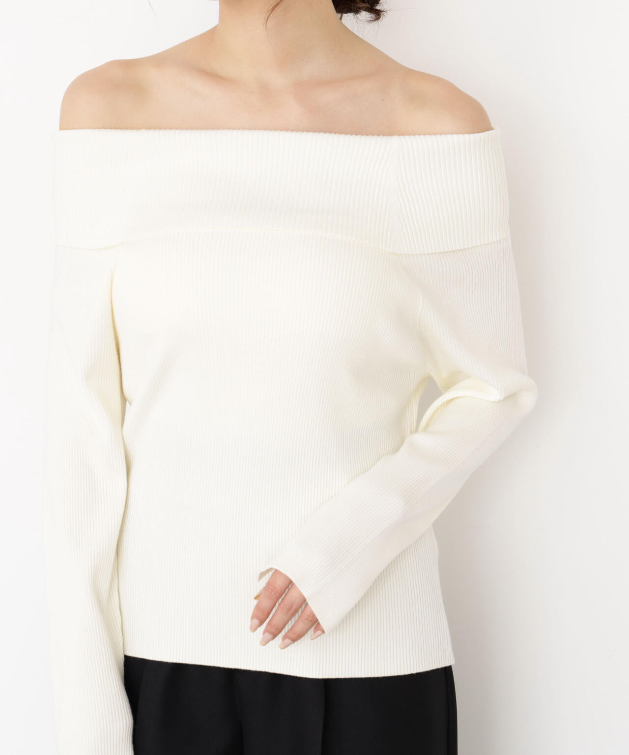 <谷川菜奈さん着用>オフショルリブニット