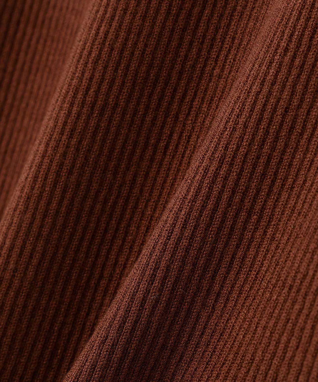 <谷川菜奈さん着用>オフショルリブニット