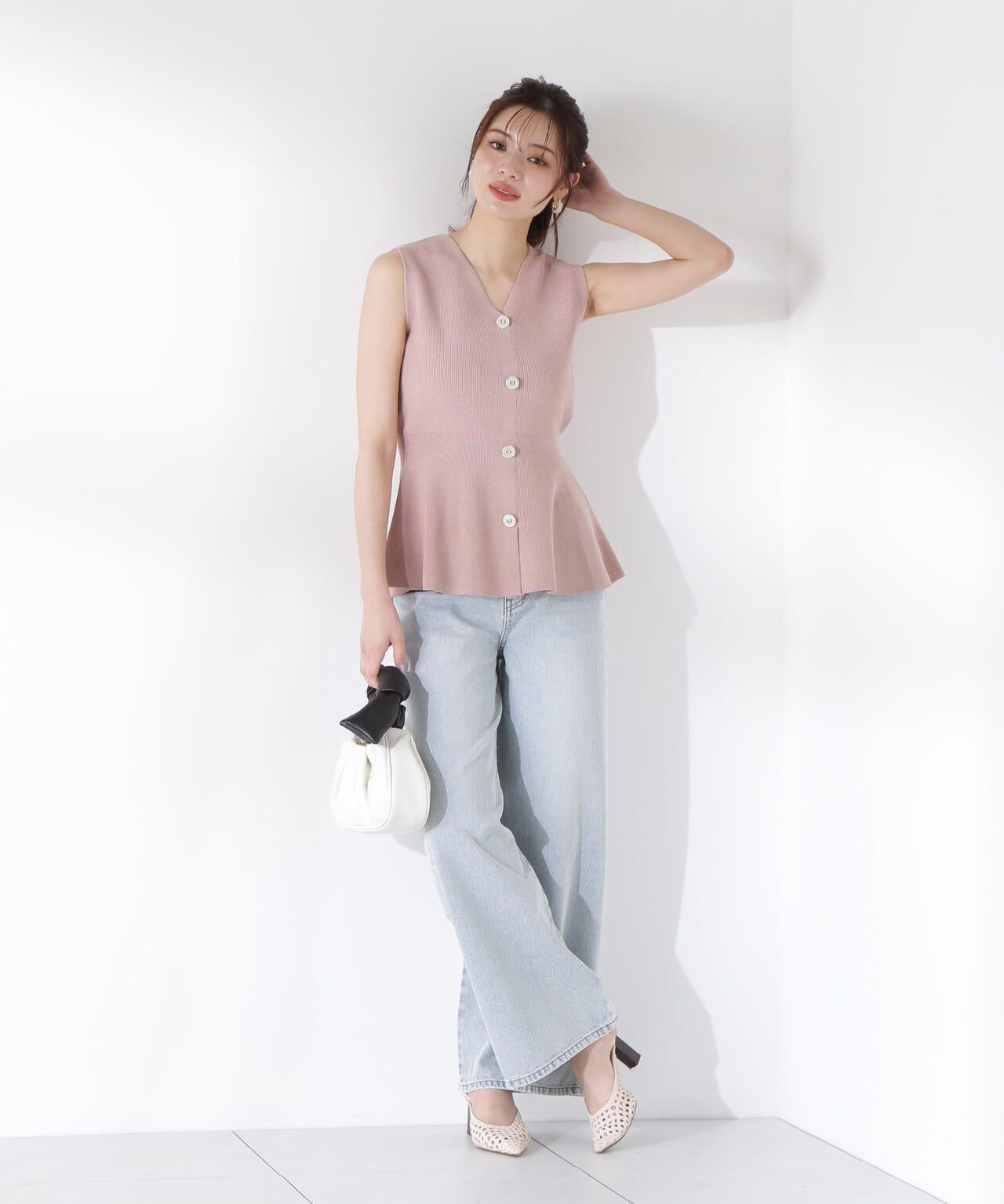 98093449-4c68-5df5-baeb-ce3c0c2a89ba_Image