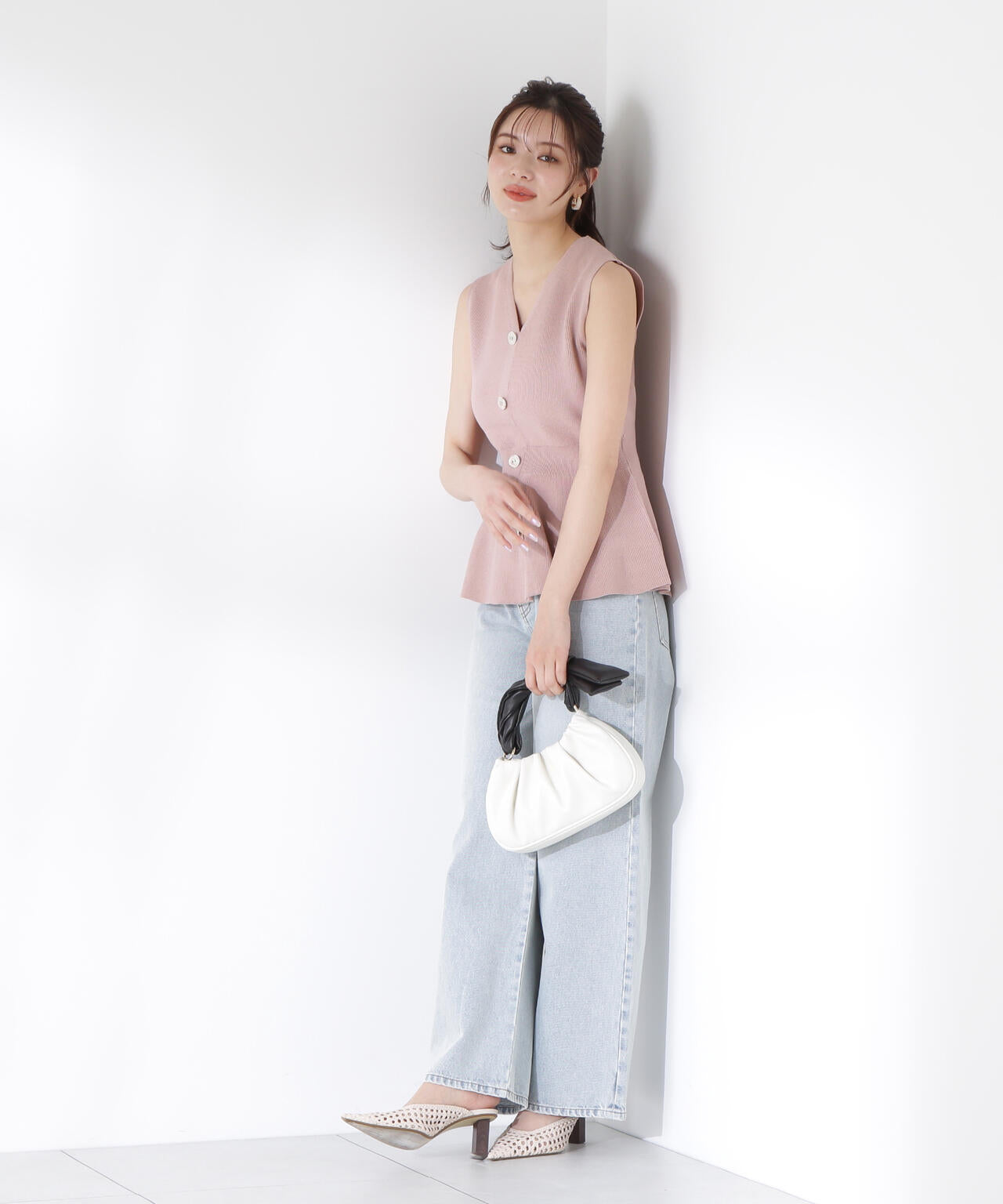 fa51c731-a75e-57f8-8135-6c7015086940_Image