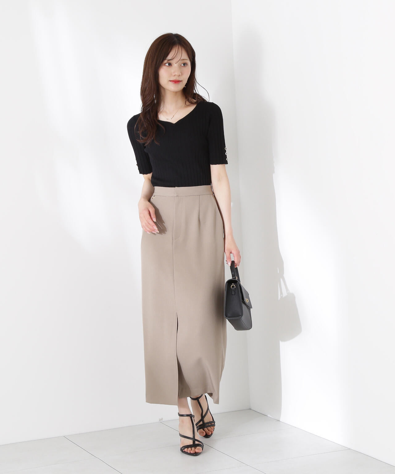 ハートネック半袖リブニット