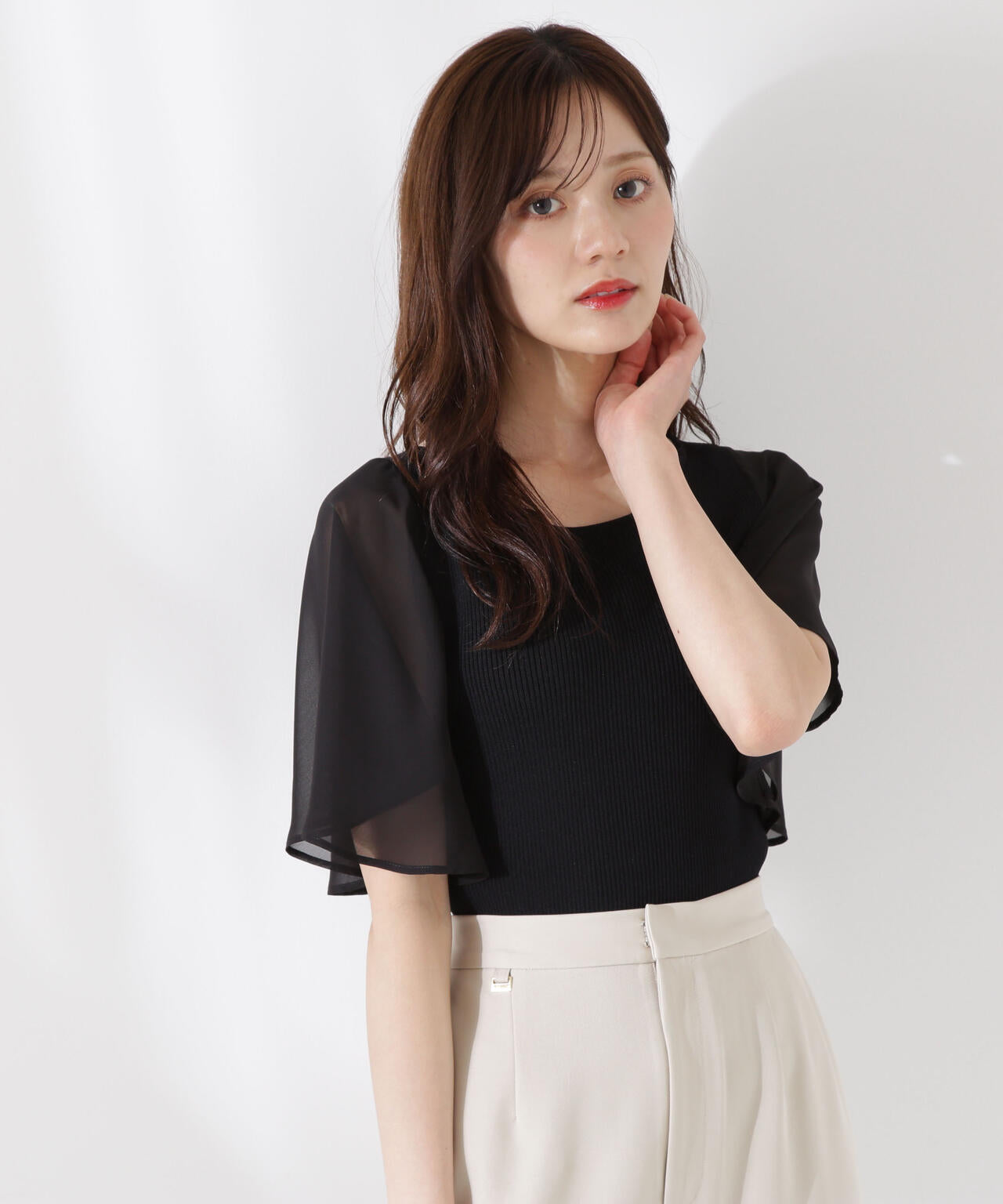 シアーフレアスリーブリブニット