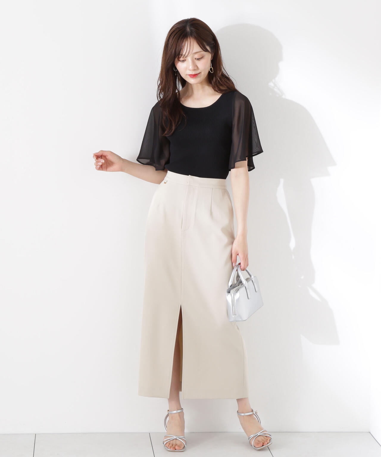 シアーフレアスリーブリブニット