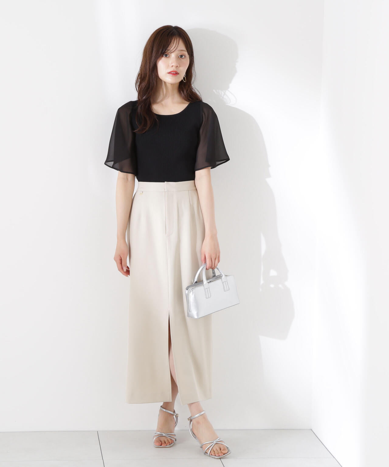 シアーフレアスリーブリブニット