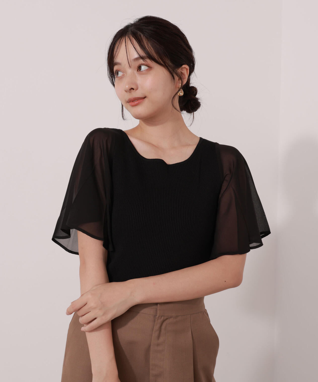 シアーフレアスリーブリブニット