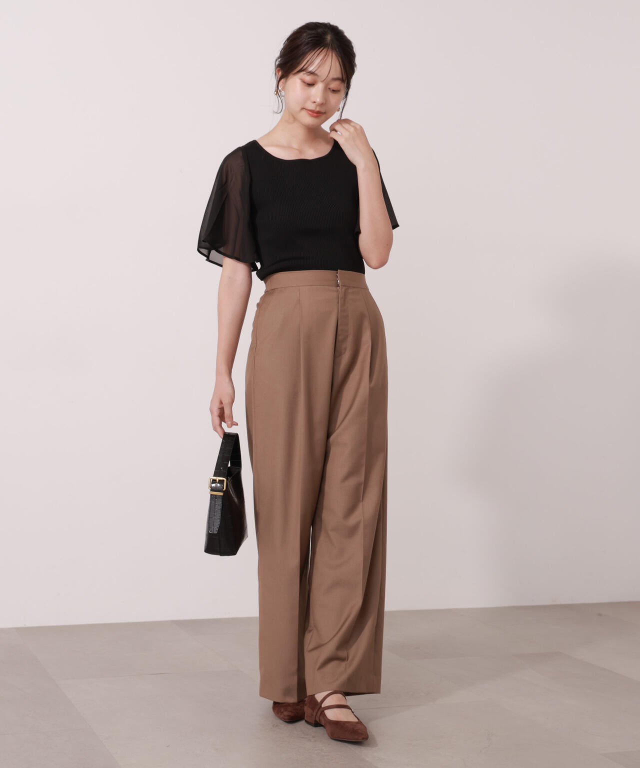 シアーフレアスリーブリブニット