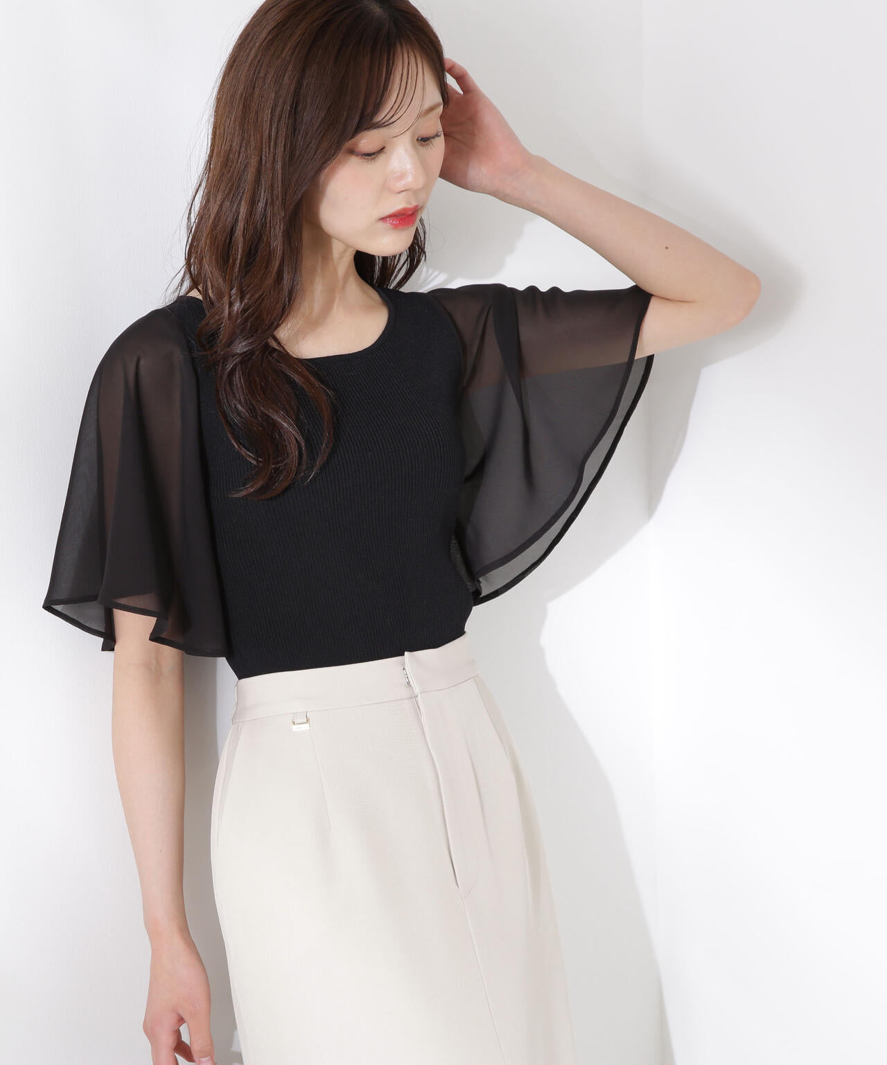 シアーフレアスリーブリブニット