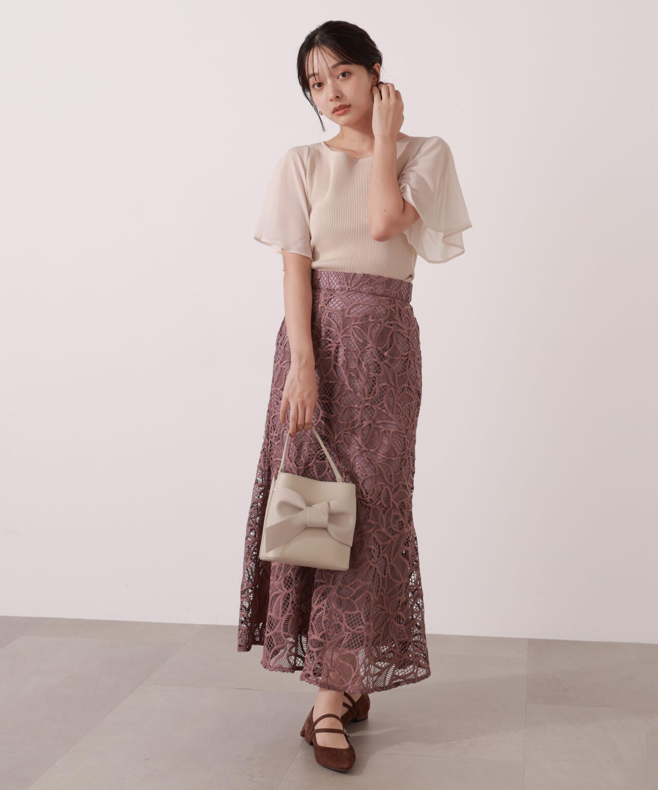 シアーフレアスリーブリブニット