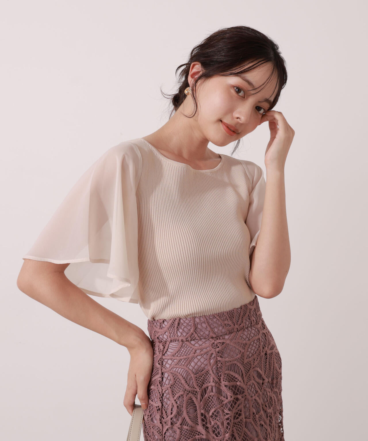 シアーフレアスリーブリブニット