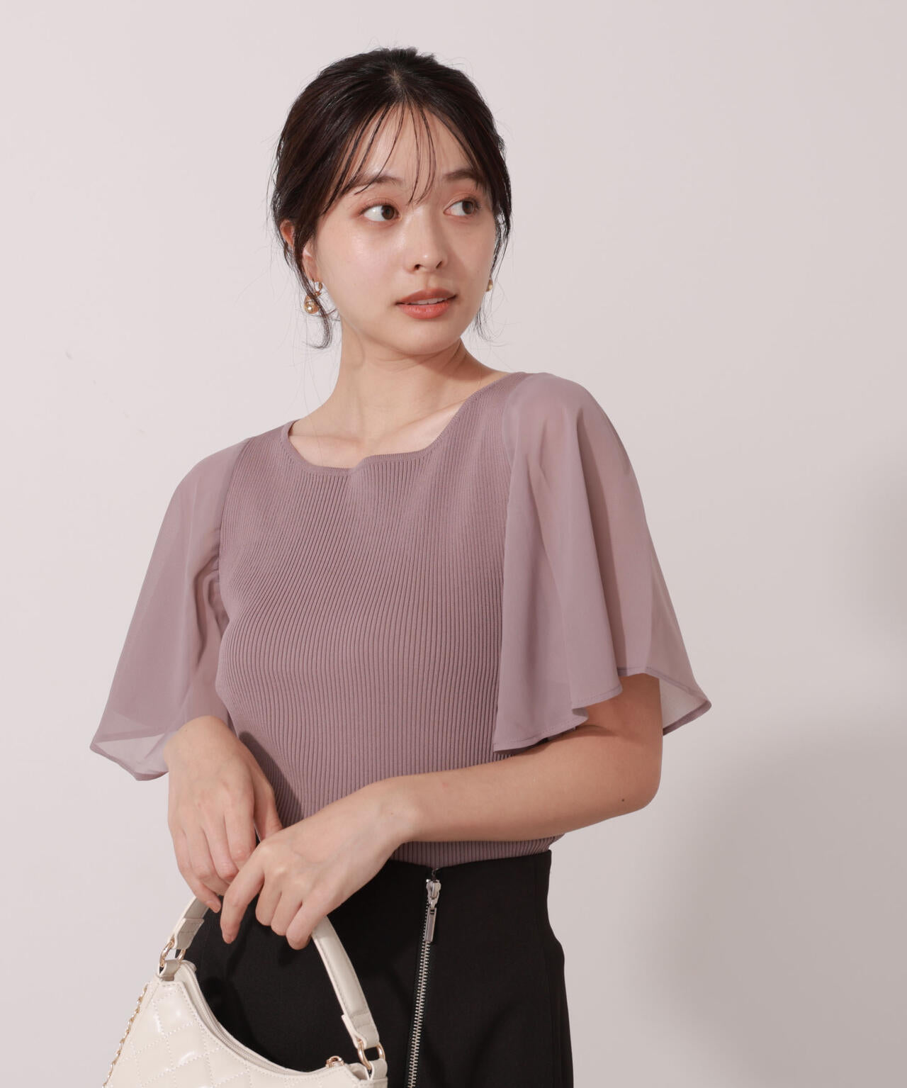 シアーフレアスリーブリブニット