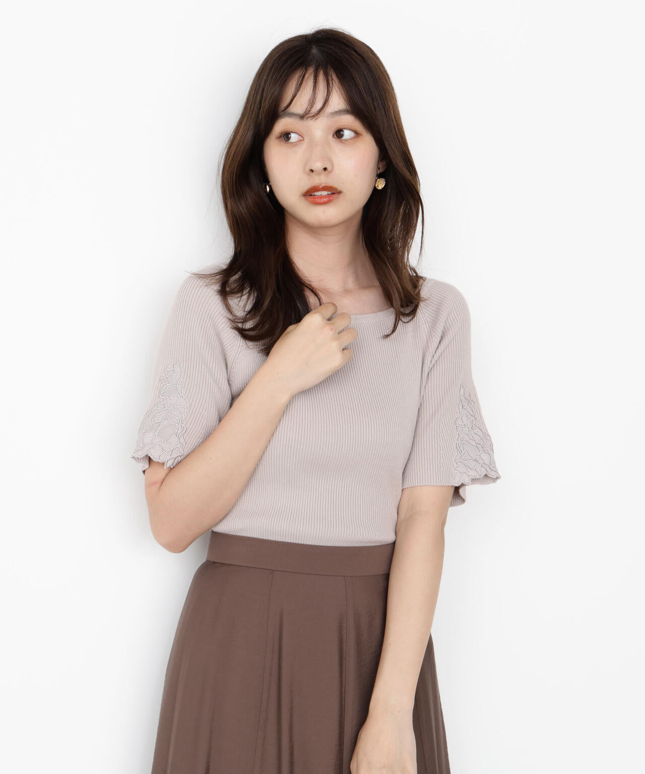 エンブロイダリースリーブニット