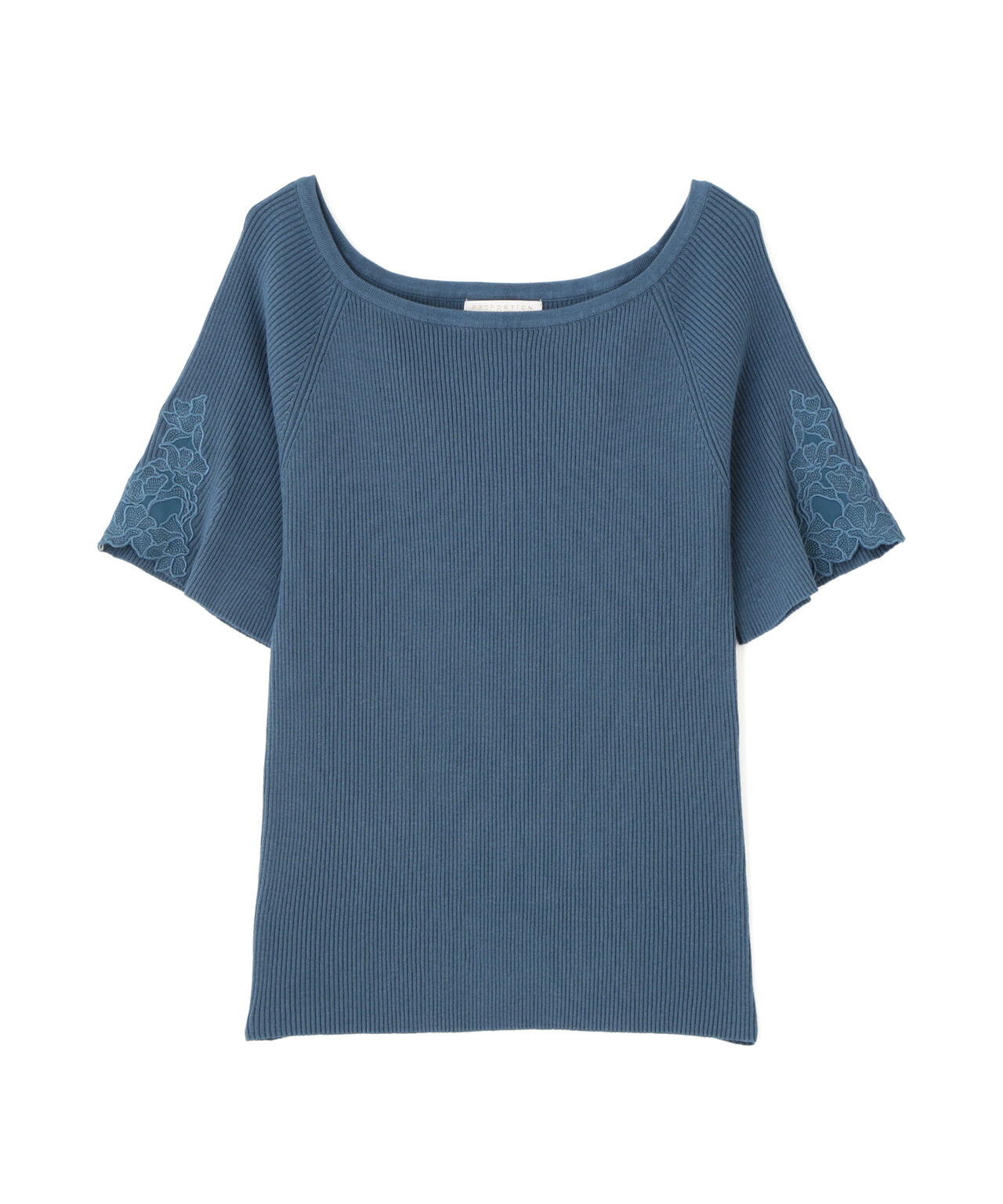 エンブロイダリースリーブニット