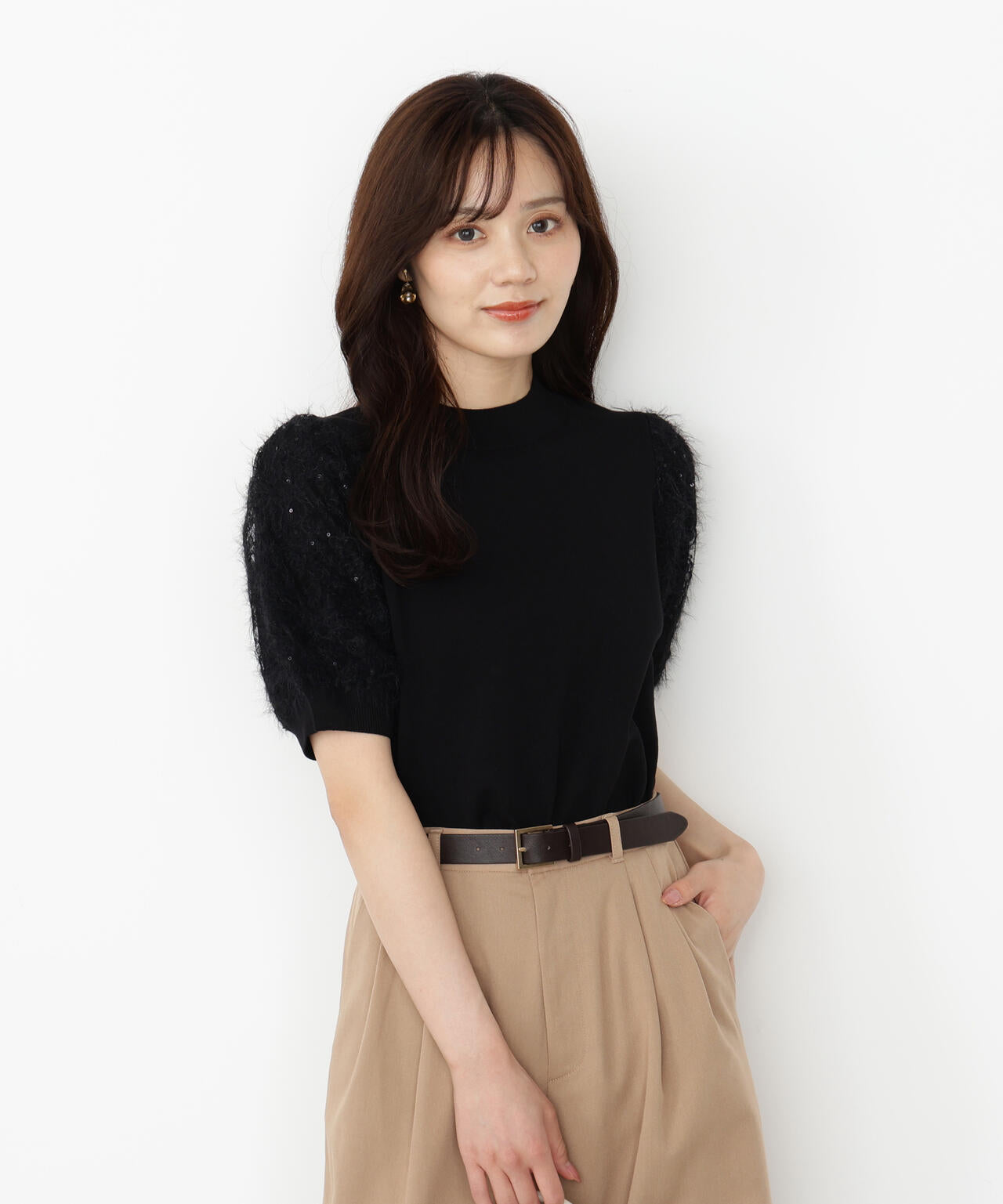 レースドッキングスリーブニット【ベージュ:official site限定】