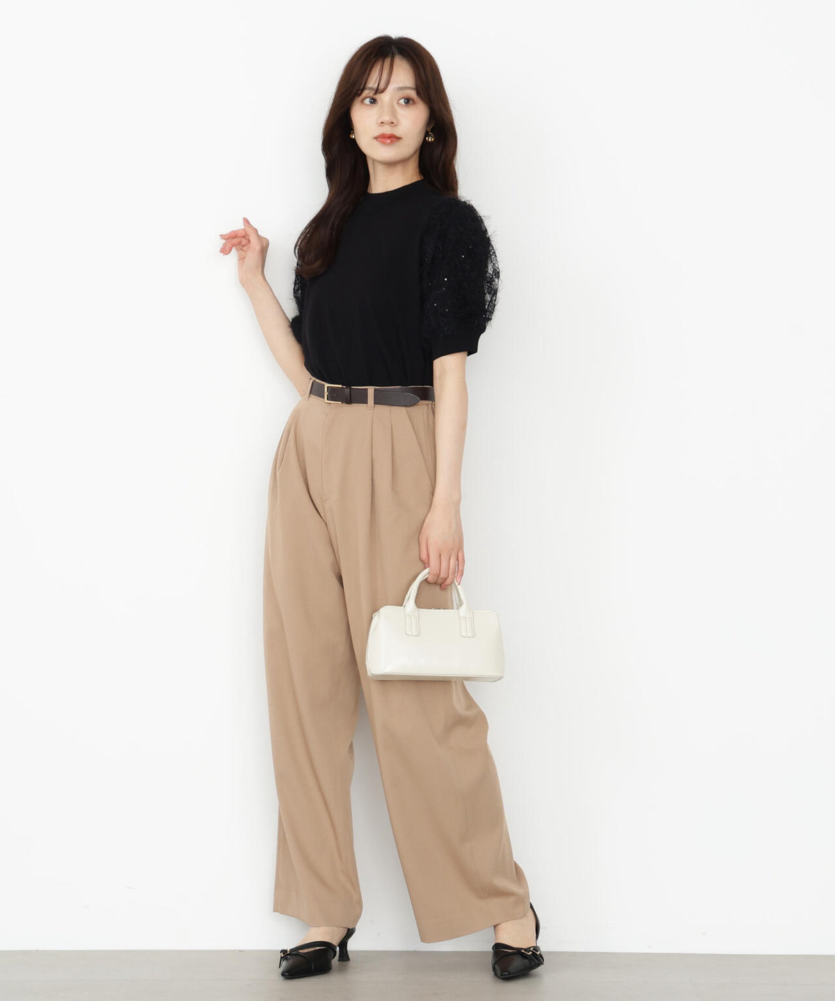 レースドッキングスリーブニット【ベージュ:official site限定】