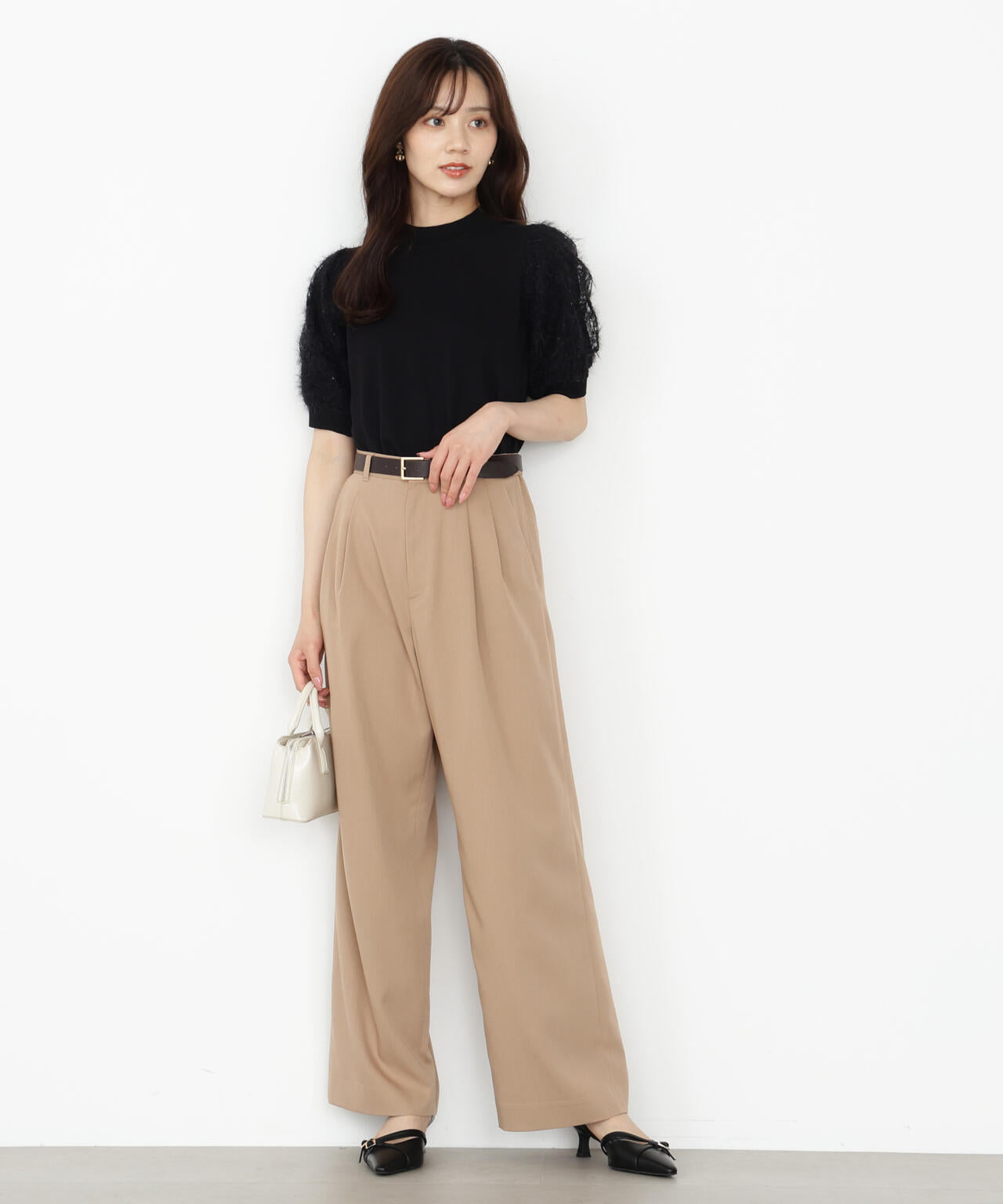 レースドッキングスリーブニット【ベージュ:official site限定】