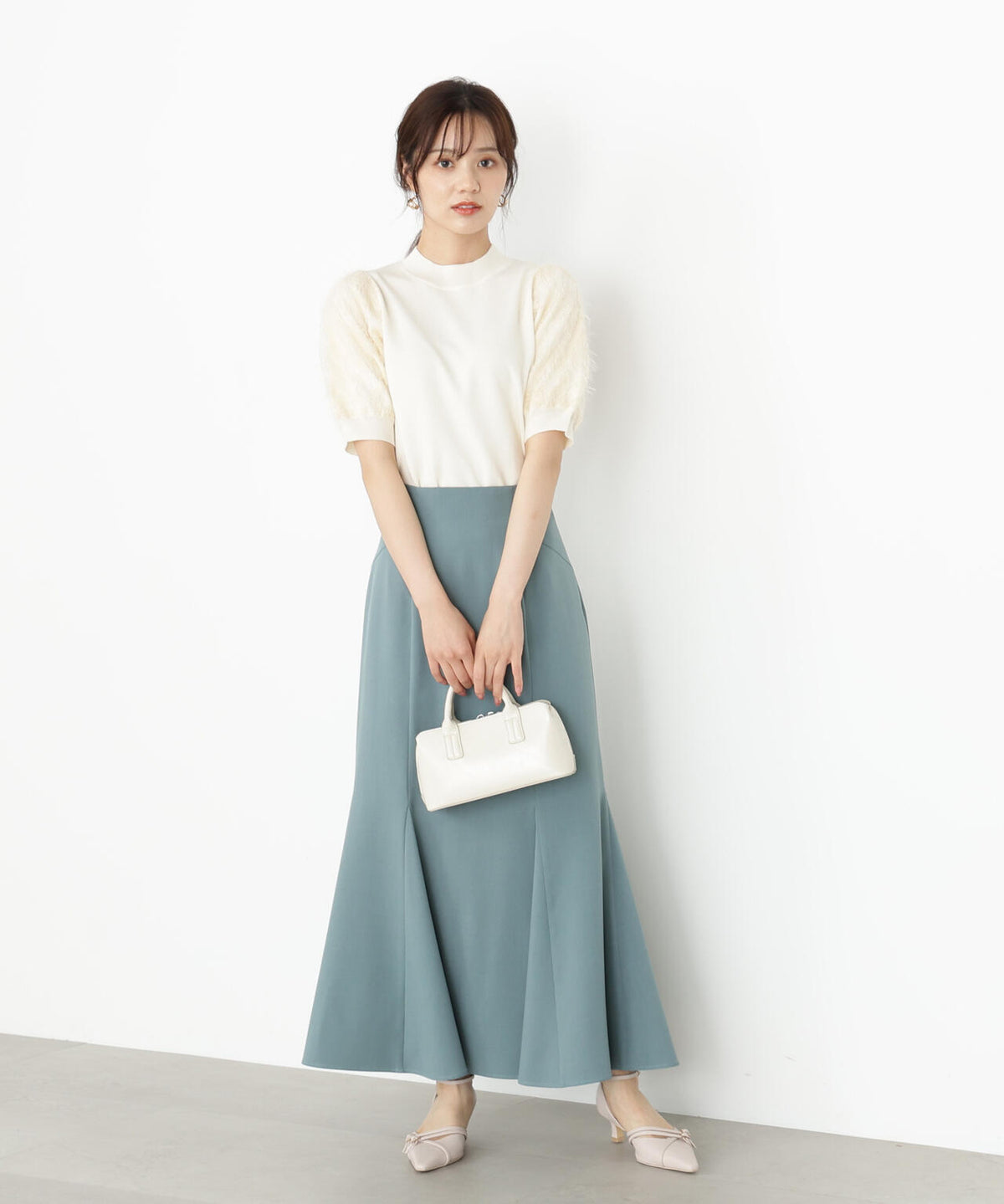 レースドッキングスリーブニット【ベージュ:official site限定】